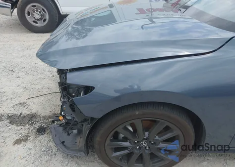 2024 Mazda Mazda3 Hatchback 2.5 S Carbon Edition z USA, uszkodzony, nr VIN JM1BPBLM5R1709609